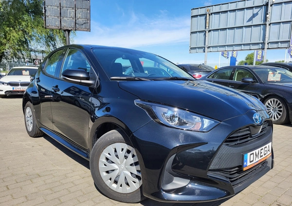 Toyota Yaris cena 76900 przebieg: 26000, rok produkcji 2021 z Dobre Miasto małe 106